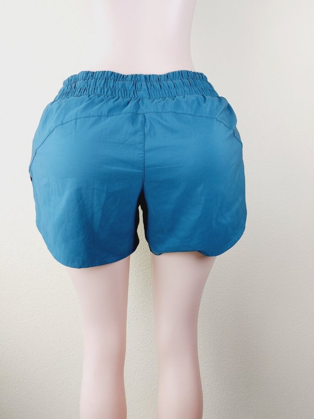 Athleta Women's Teal Elastic Waist Built-In-Sport Running Athletic Shorts Sz S - Picture 3 of 10